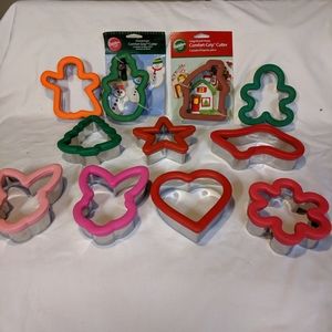 Wilton Comfort Grip Cookie Cutters- 11 Pieces